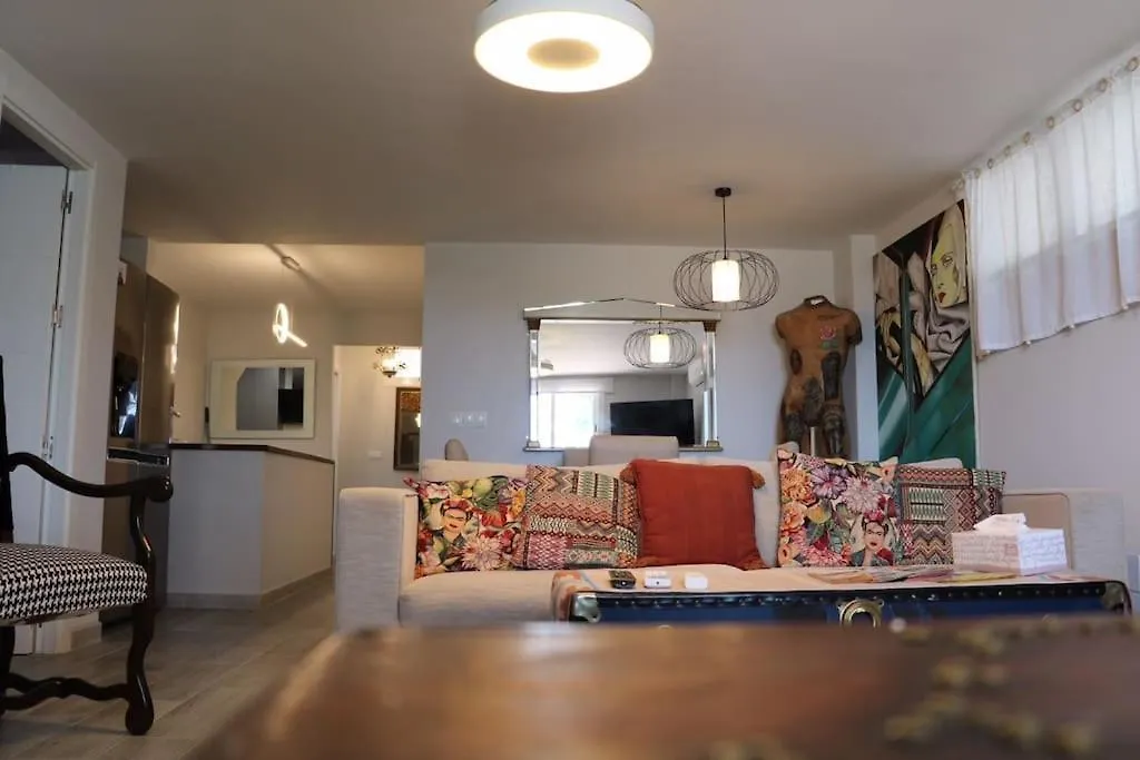 Palm Beach Apartment In La Duquesa Manilva